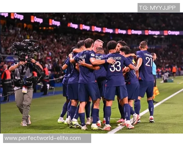 莱比锡友谊赛大胜巴黎圣日耳曼帽子戏法引发全场热潮数据分析揭秘